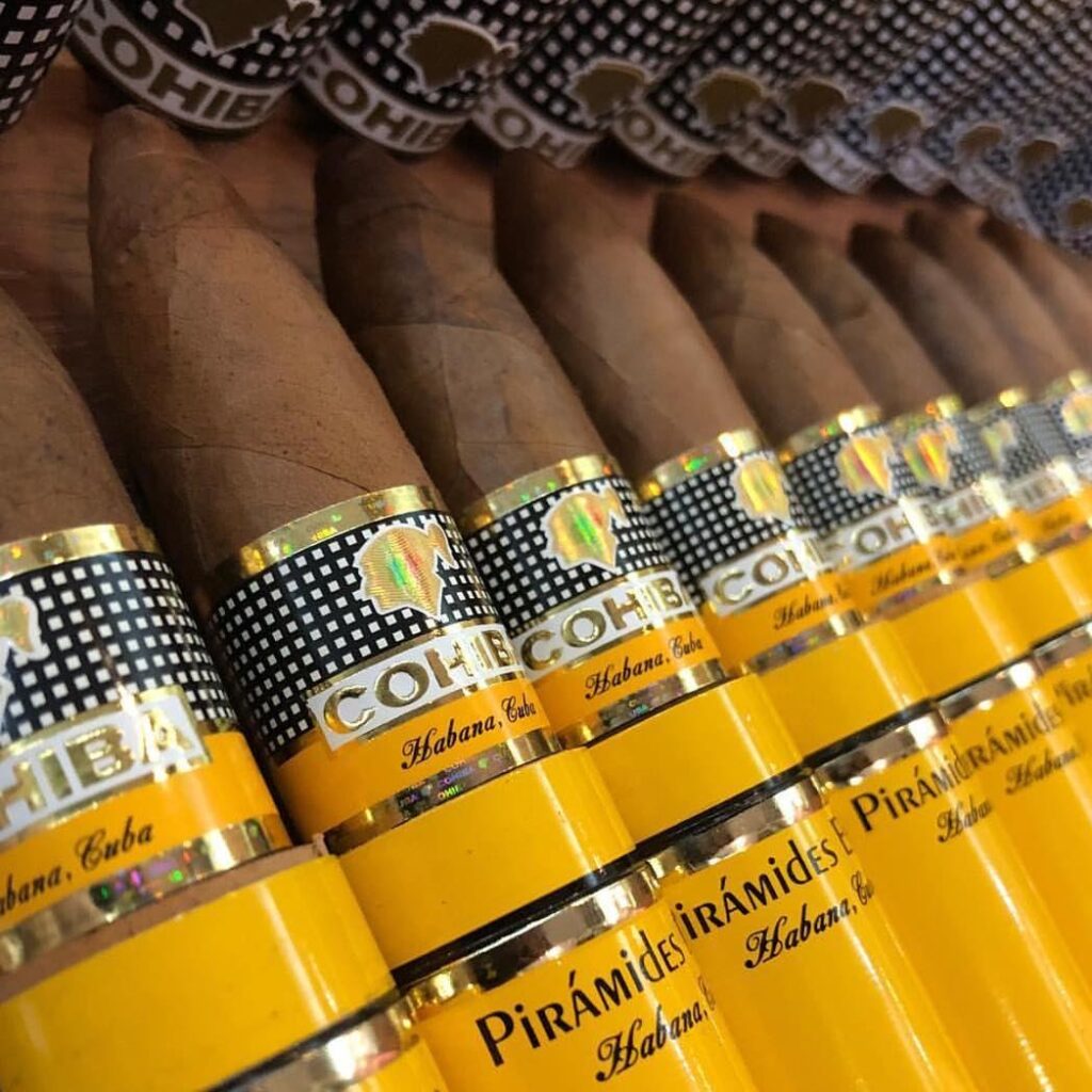 Cách phân biệt cigar Cuba thật và giả